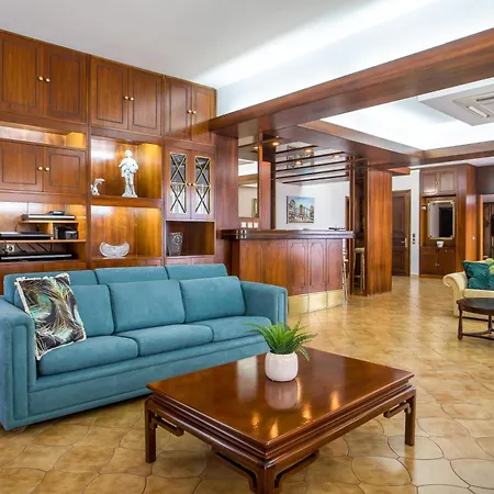 Elegant In Rhodes Town Daire *