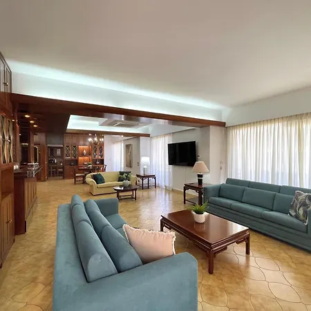 Elegant In Rhodes Town Apartman